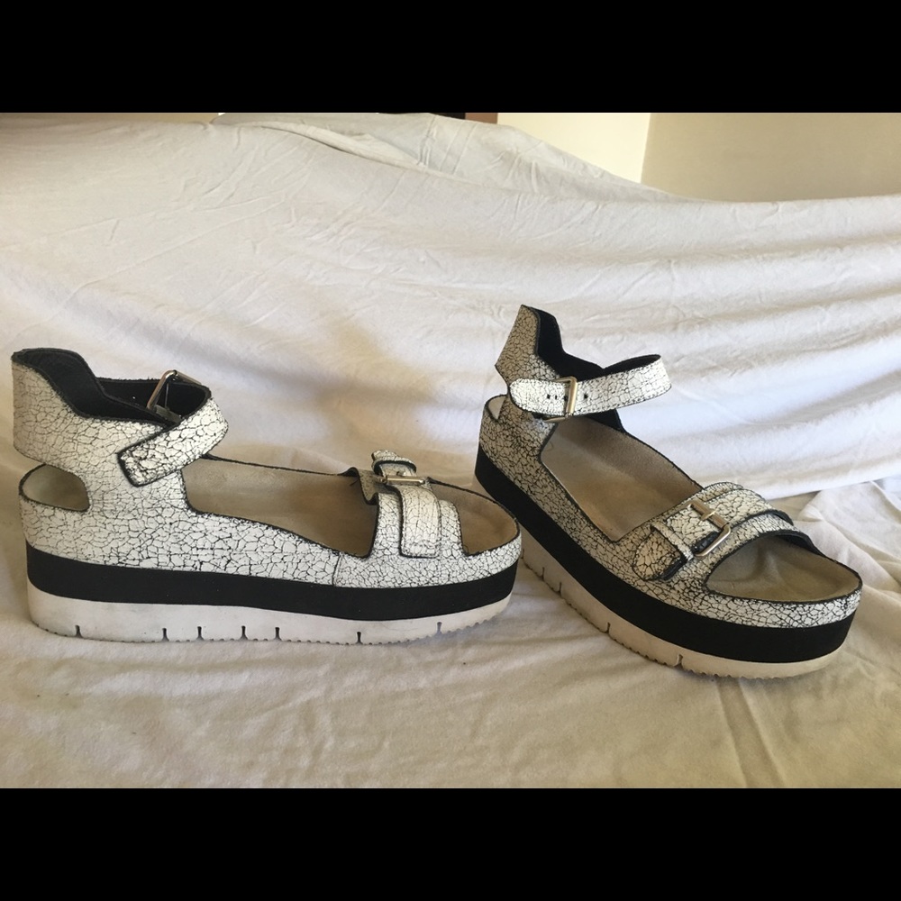 Ash Vera cracked paint suede flatform 39 (8.5)