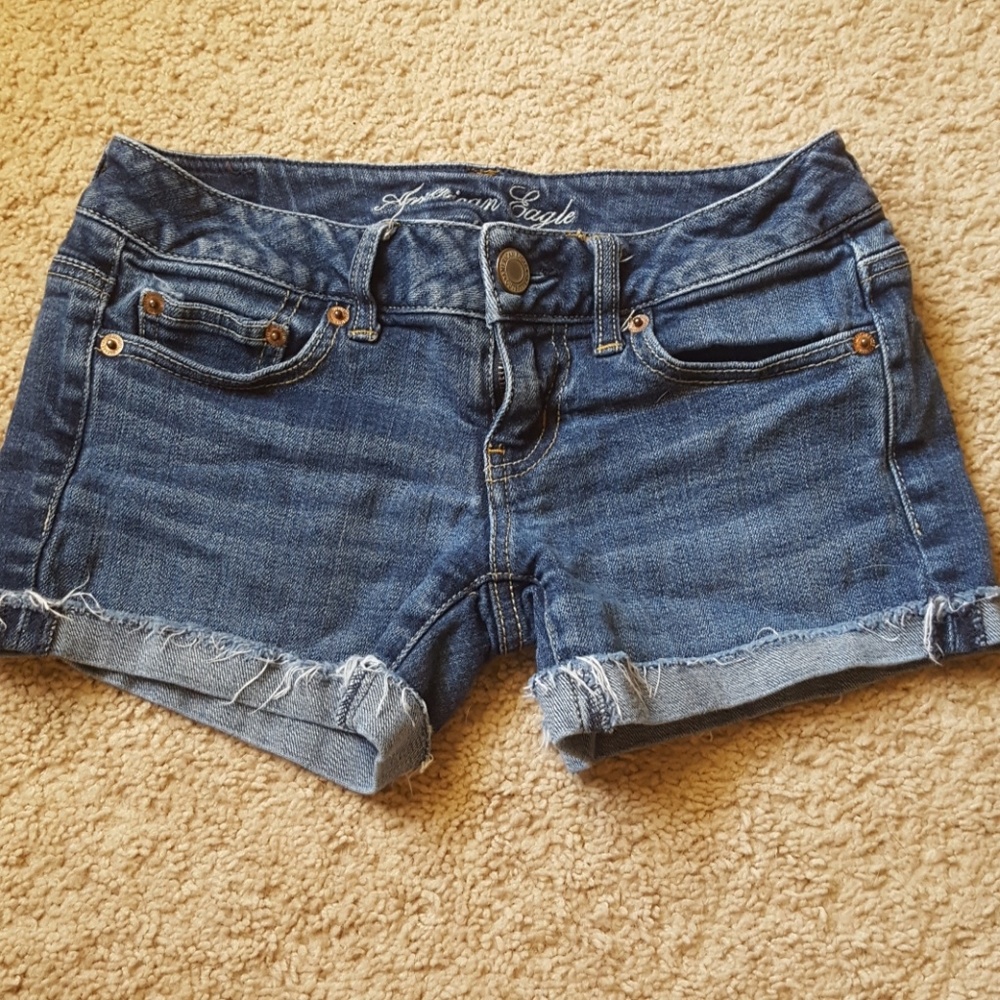 AE Frayed Cuffed Midi Jean Shorts