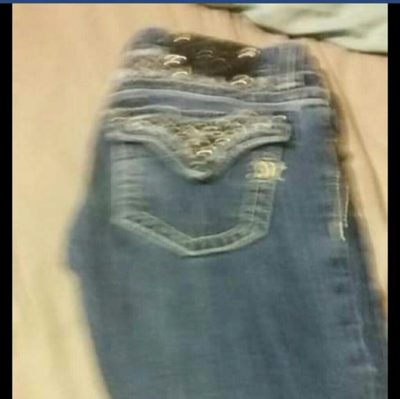 Jean's - Picture 3 of 3