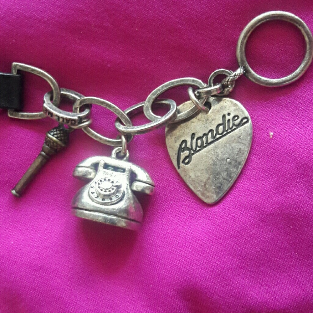 Bracelet - Picture 3 of 3