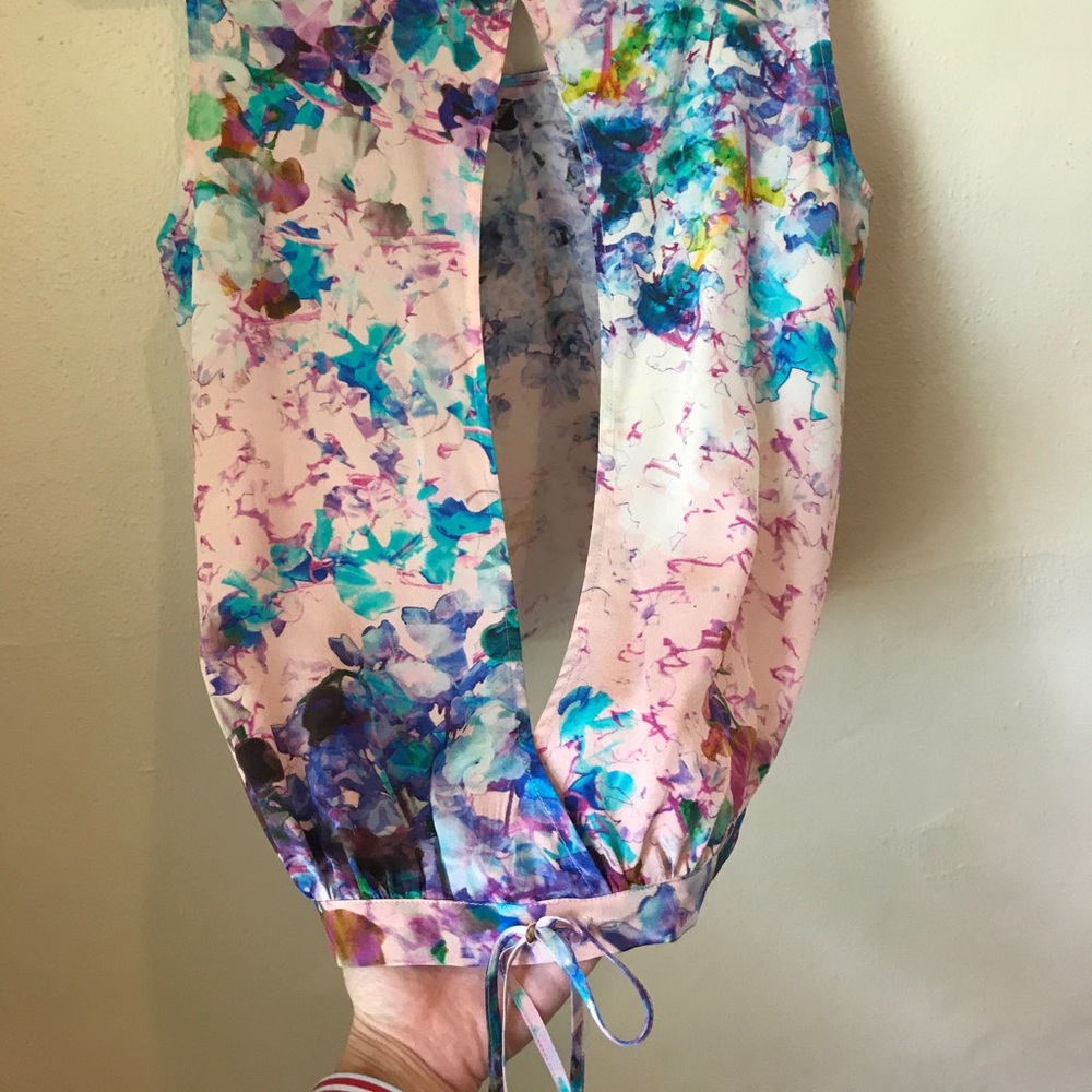 Parker SzXS, Floral Sleeveless CUTE Top! - Picture 5 of 8