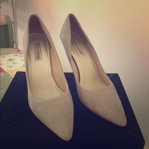 Steve Madden grey suede heels
