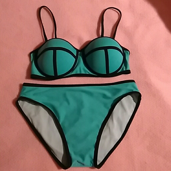 Bathing Suits - Picture 3 of 4