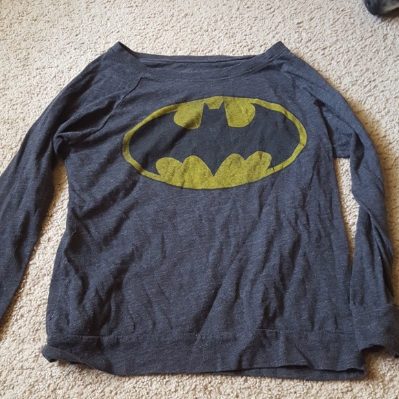Batman Long Sleeved t-shirt - Picture 1 of 2