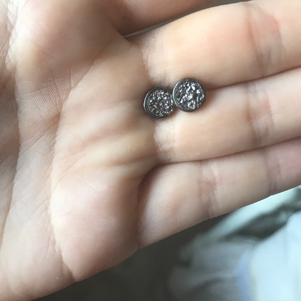 Never worn Stella and Dot earrings