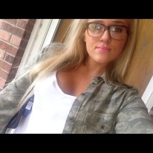 Meet your Posher, Sammantha