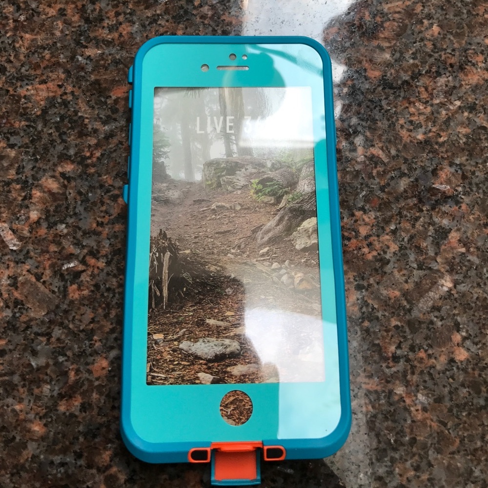 NEW iPhone 7 lifeproof case