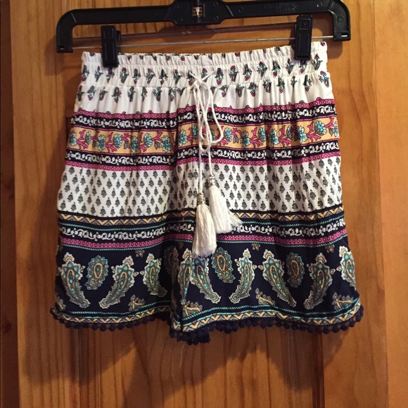 Printed Crop & Shorts Co-ord set! - Picture 4 of 5