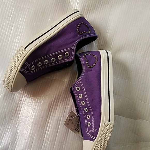 Miley Cyrus & Max Azria purple Slip on shoes - Picture 3 of 7