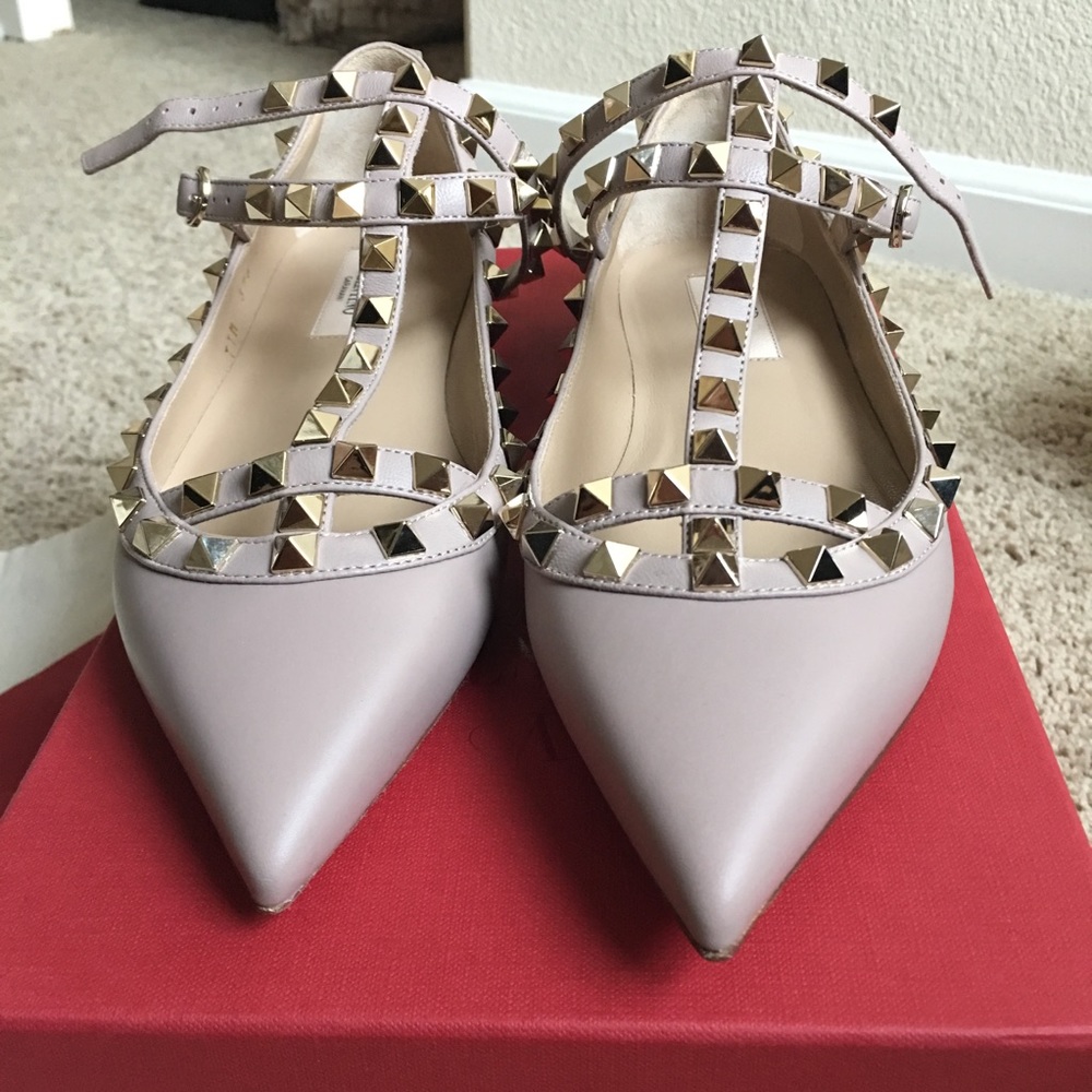 Cute👍🏼 Nude Valentino Rockstud Flats ankle strap - Picture 2 of 7