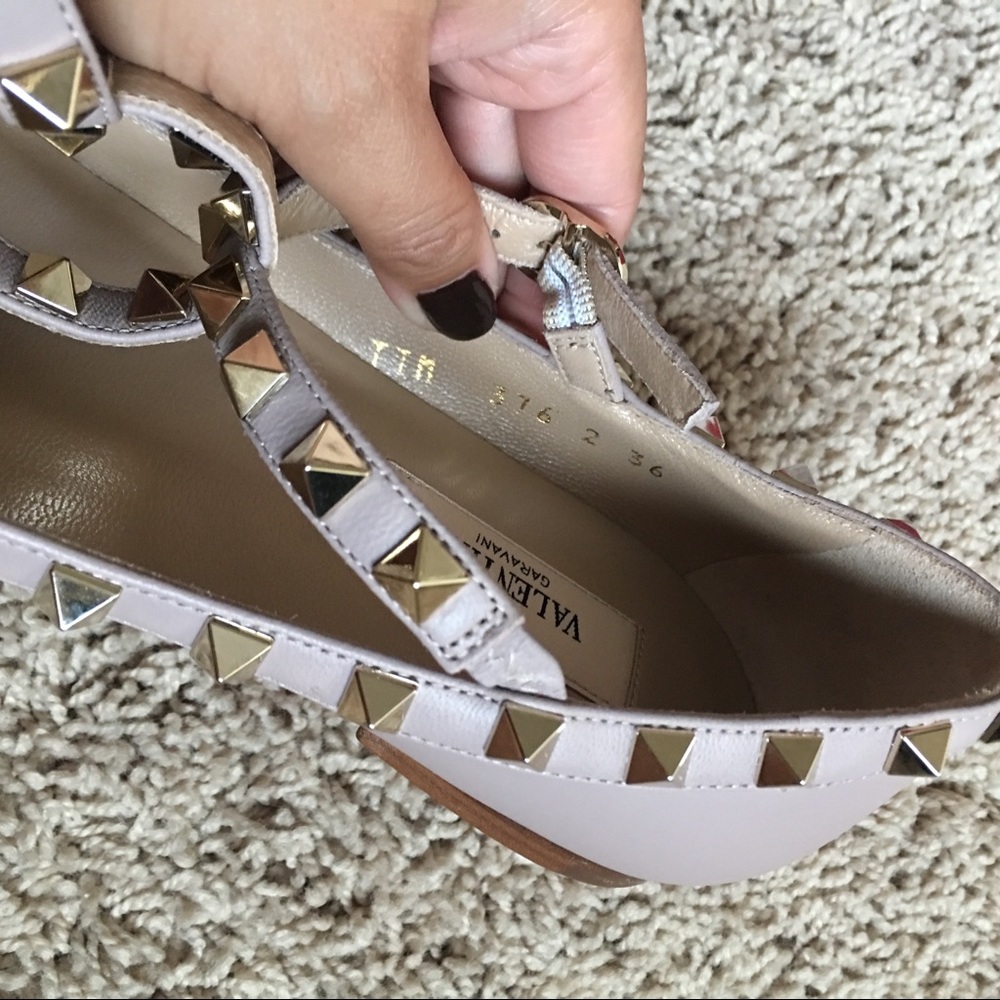 Cute👍🏼 Nude Valentino Rockstud Flats ankle strap - Picture 6 of 7