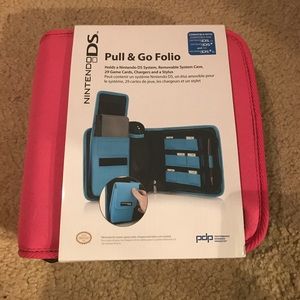 A nintendo ds carrier