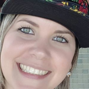 Meet your Posher, Ariela