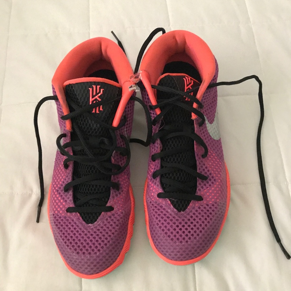 easter kyrie 1's