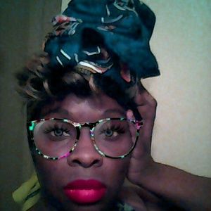 Meet your Posher, Christina