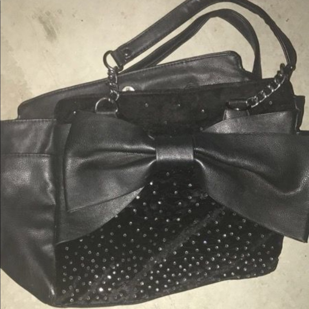 Black purse