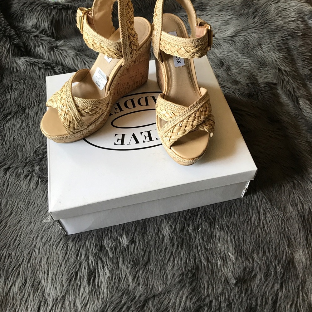Nude Steve Madden wedges
