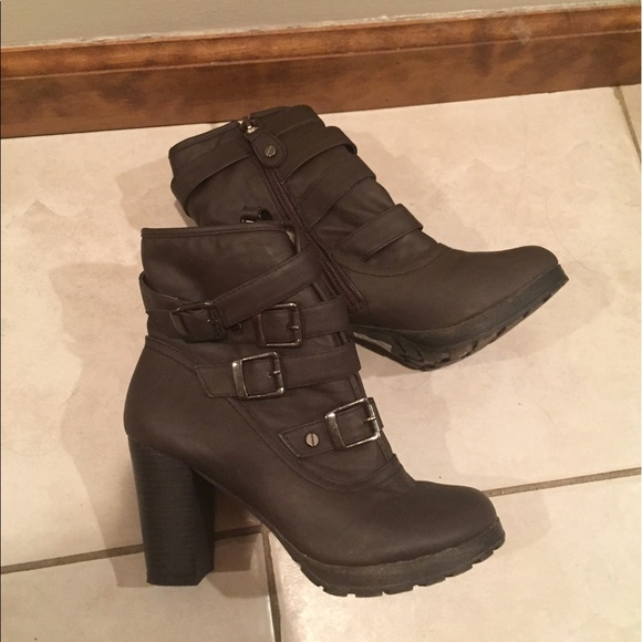 Charming Charlie's brown heeled booties - Picture 1 of 4