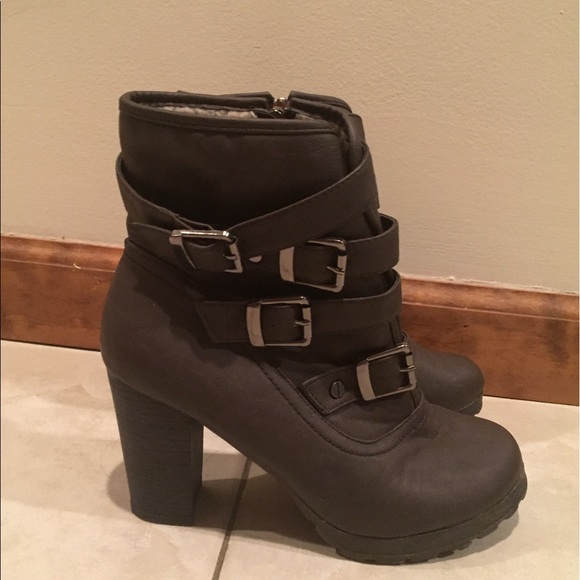 Charming Charlie's brown heeled booties - Picture 2 of 4