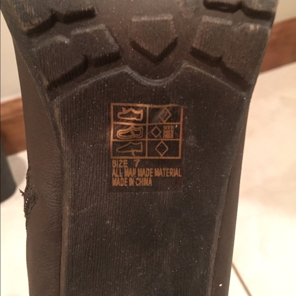 Charming Charlie's brown heeled booties - Picture 3 of 4