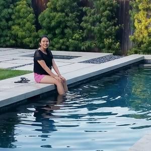 Meet your Posher, Christine