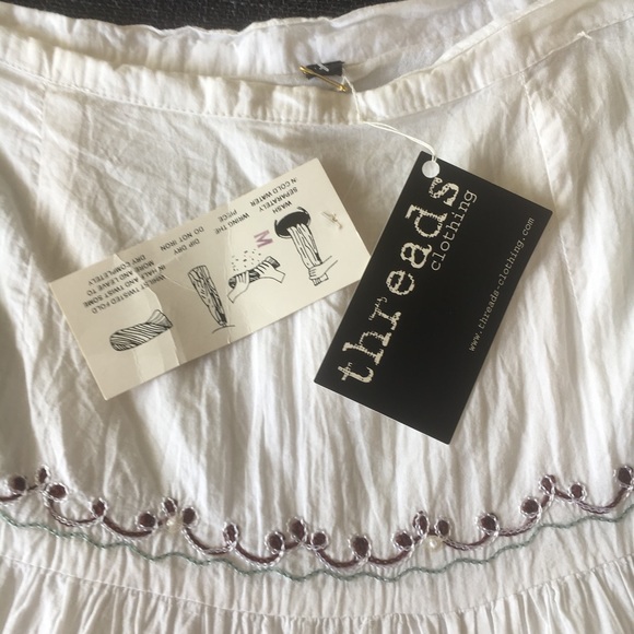 Long white skirt with embroidery - Picture 3 of 3