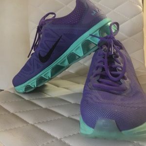 Purple and teal Bike tailwind 7