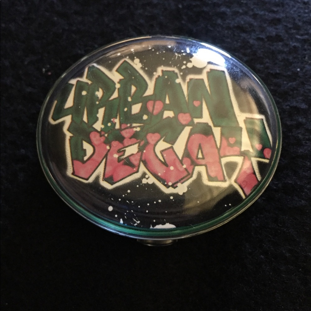 Urban decay eye shadow in graffiti