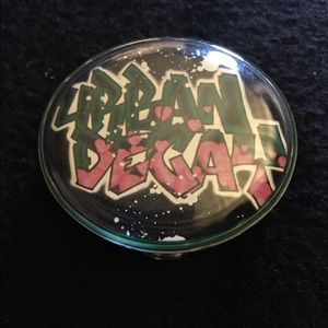 Urban decay eye shadow in graffiti