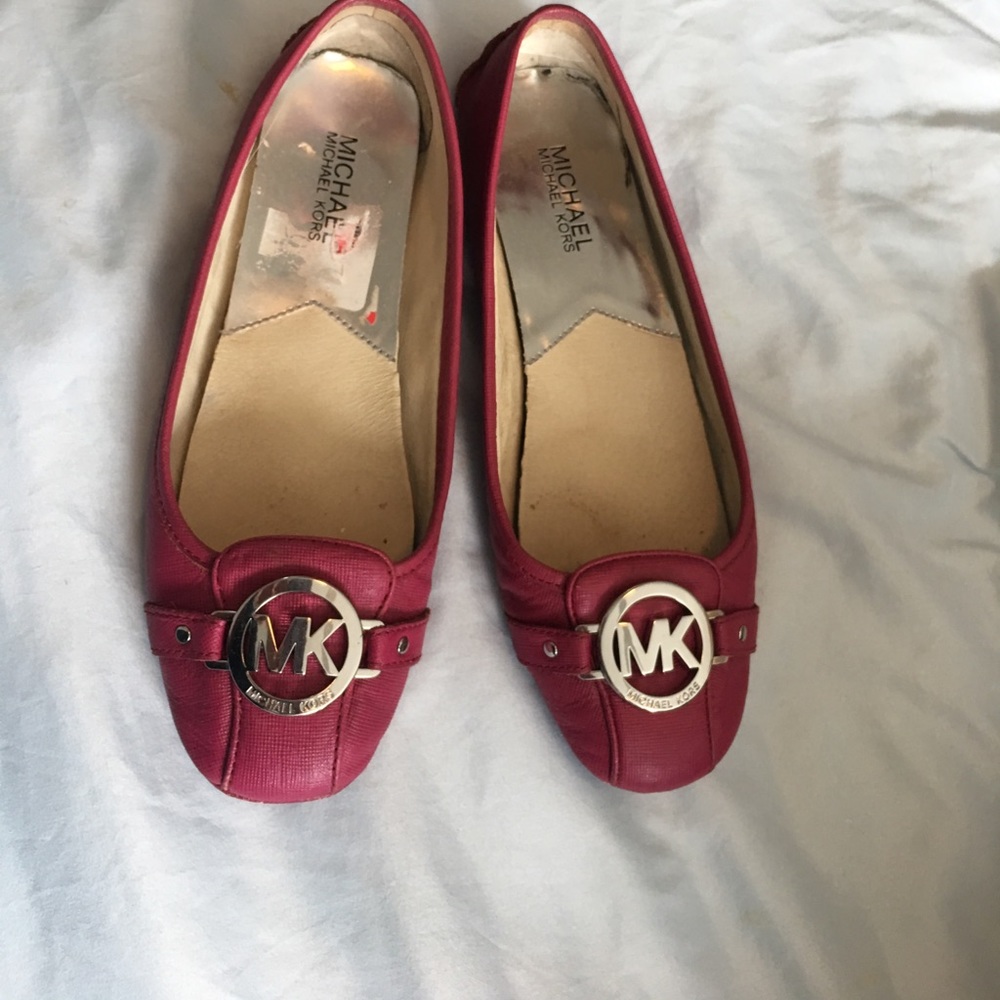 Michael Kors magenta flats sz 7.5