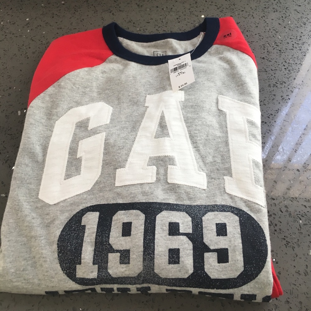 GAP long sleeve kids shirt