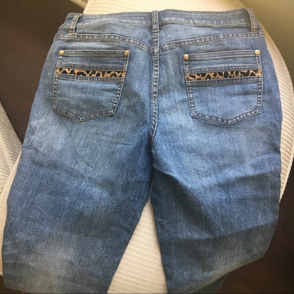 DISCONTINUED Cachè Jeans - Picture 4 of 6