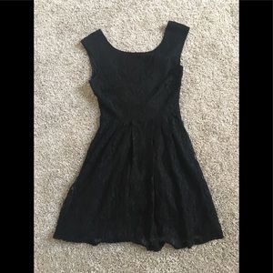 Forever 21 black lace dress!! Sexy back!