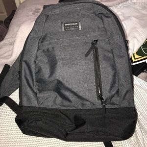 🚨BRAND NEW BACKPACK🚨