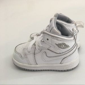 Air Jordan 1 Mid white Nike toddler shoe 4c