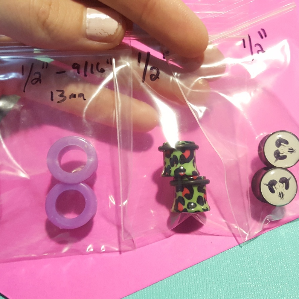 🌛 Lot of three 1/2" gauge plugs and tunnels