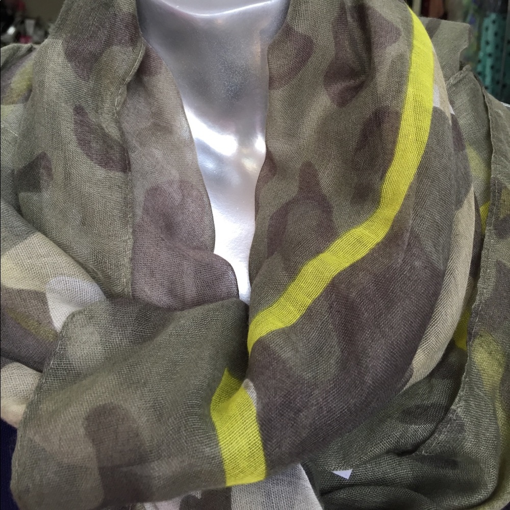 Scarf - Picture 3 of 3