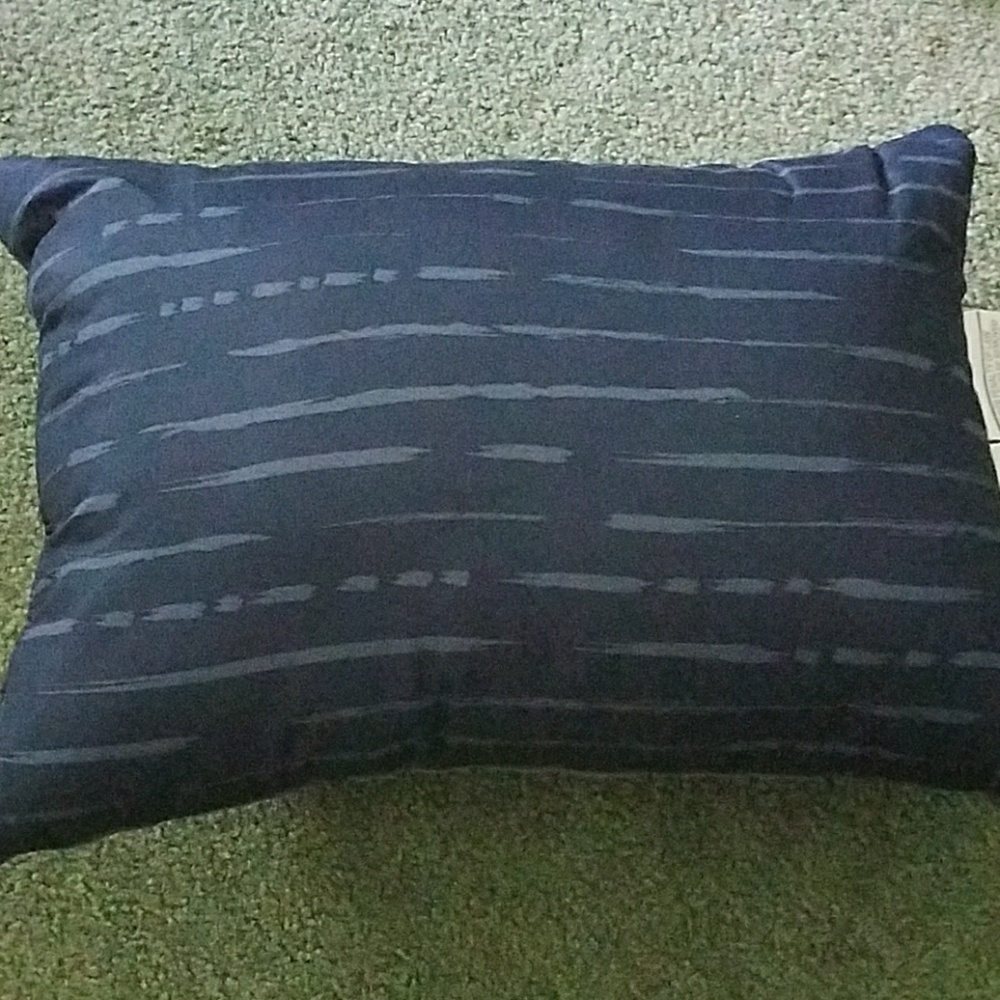 Throw pillow