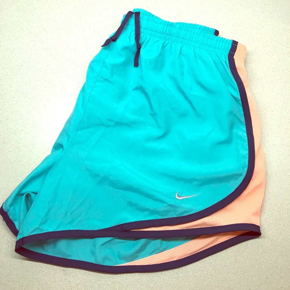 New Nike Tempo Running Shorts M