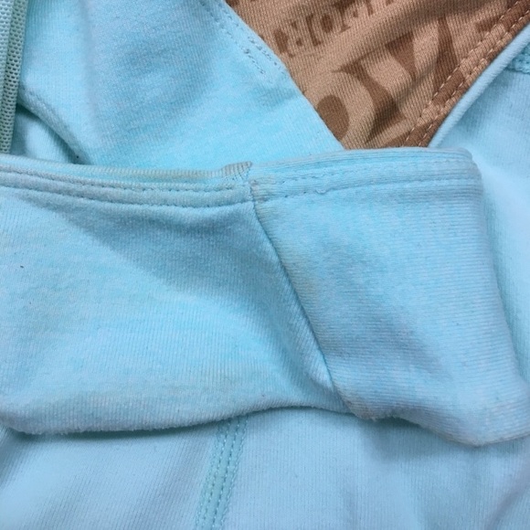 Lululemon Scoop Neck Tank - Size 6 - Picture 5 of 6