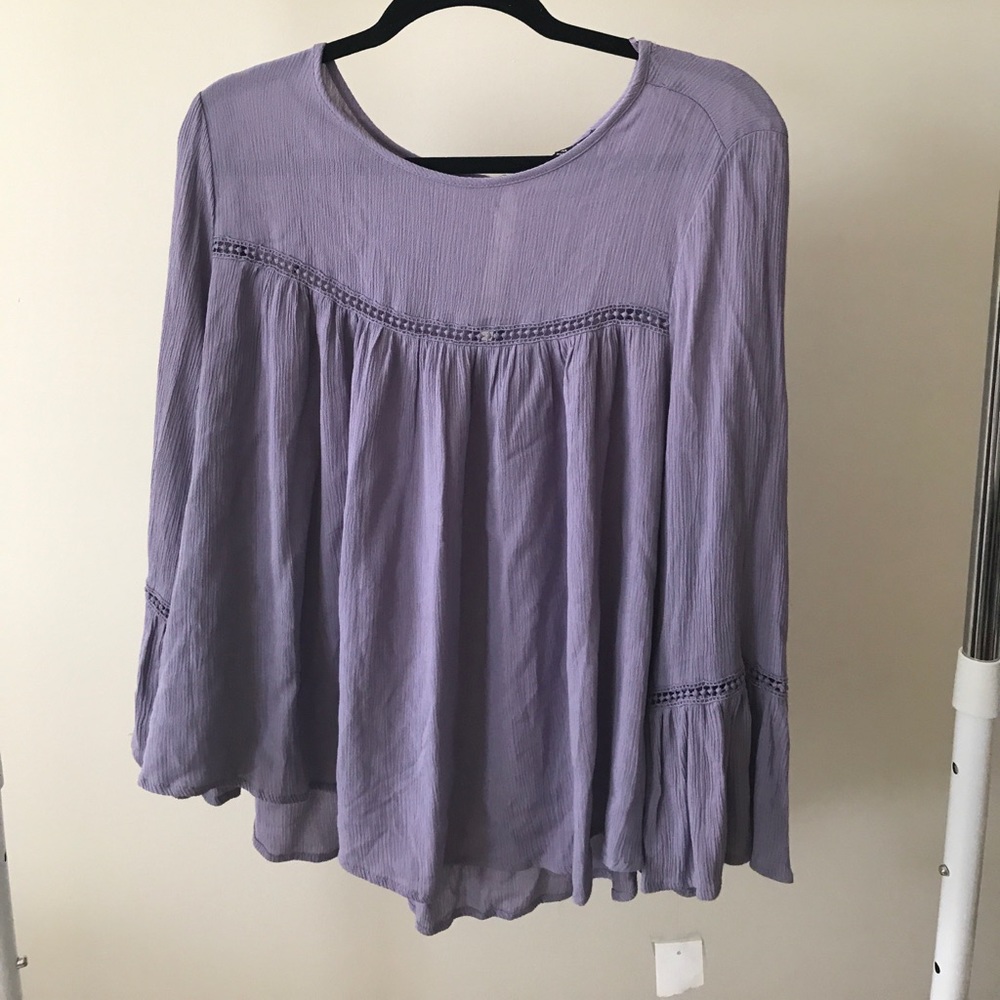 Bell sleeve top