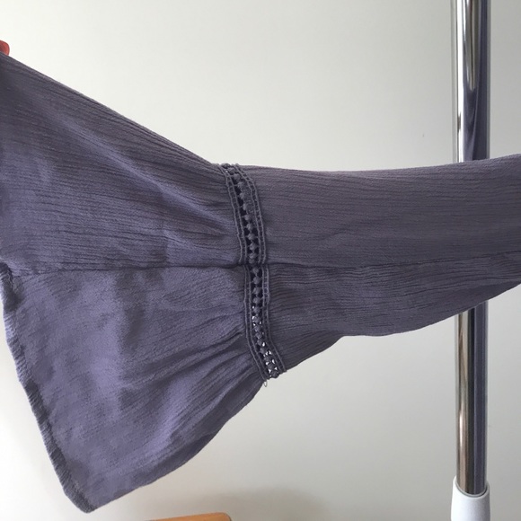 Bell sleeve top - Picture 2 of 2