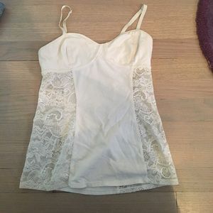 Aritzia White lacy tank
