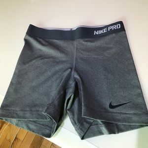 NEW Nike Pros Gray (S)
