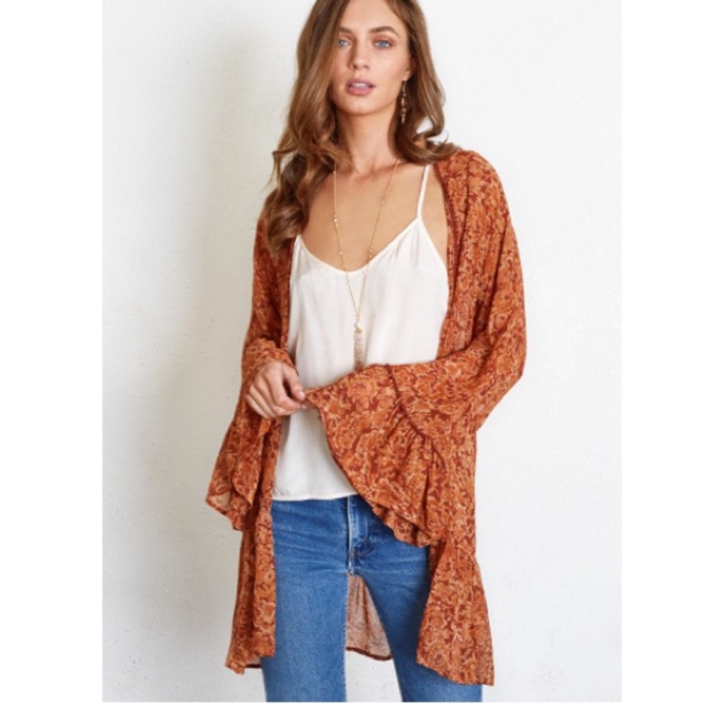 🍃💕NWT Chan Luu Peony Floral Ruffle Kimono