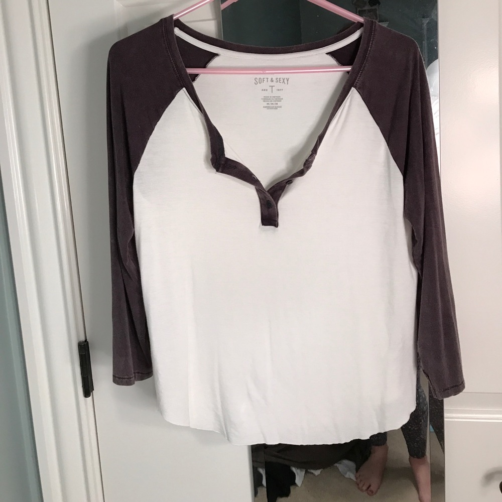Black and White Tee NWOT