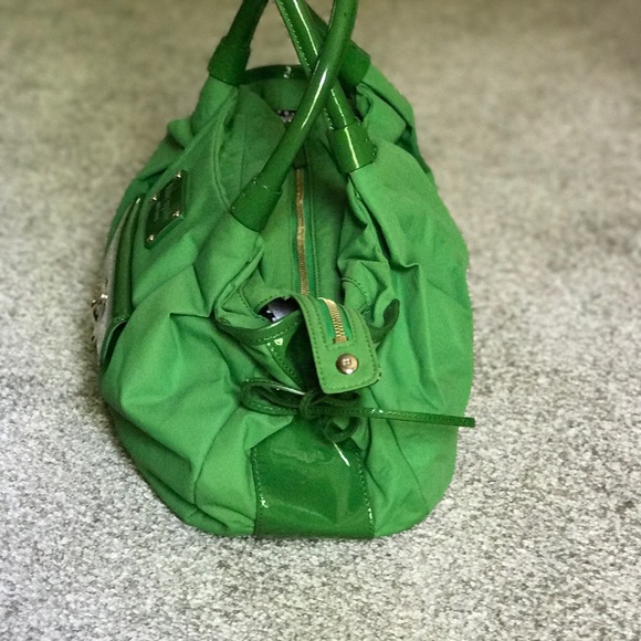 Kate Spade Green Nylon handbag! - Picture 3 of 6