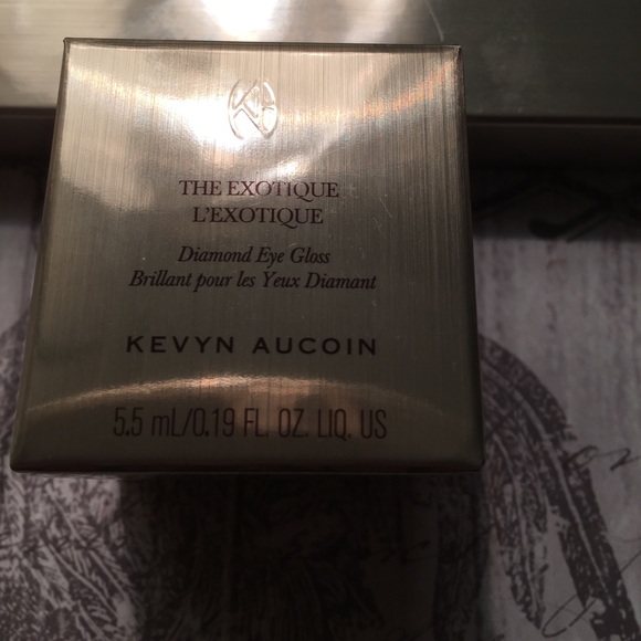 Kevyn aucoin bundle - Picture 6 of 7