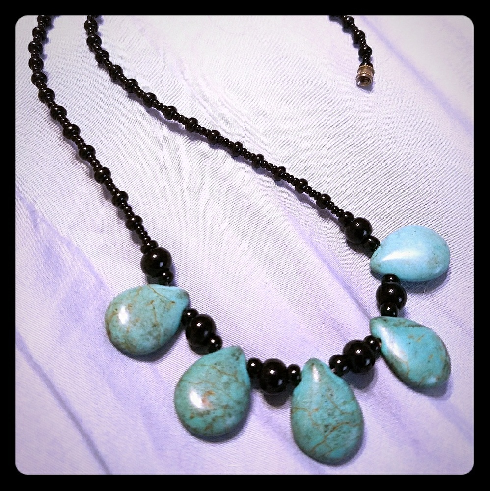 ❌🔥SOLD🔥❌Guatemalan Screw Necklace