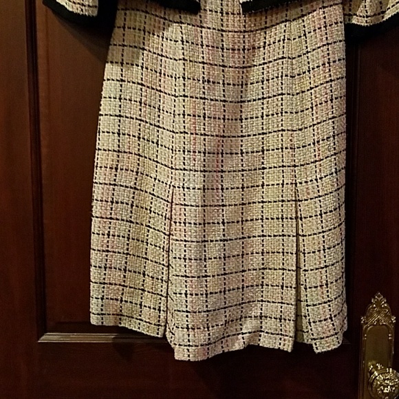 Suit dress - Picture 2 of 4